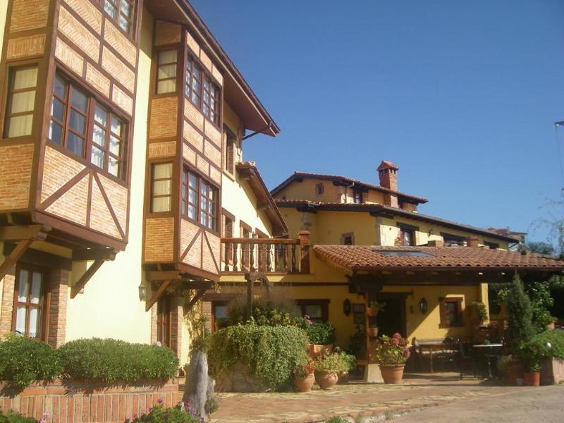 La Solana Montanesa Hotel Comillas Exterior photo